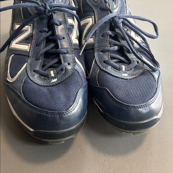 New Balance Molded Rubber Baseball Cleats in Navy Size 11.5EE - Picture 3 of 5